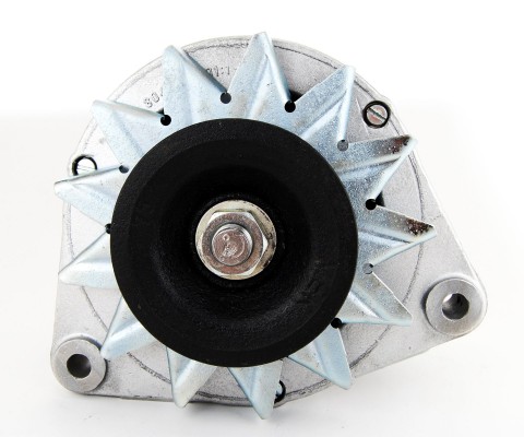 Lichtmaschine Drehstrom Trabant 601 14V 42A 8042.421/6 ohne Altteilabgabe