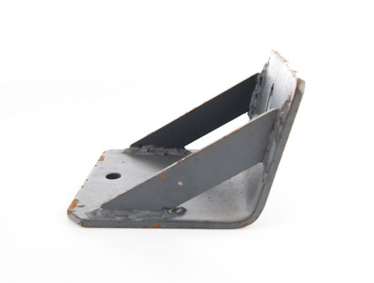 Anschlusswinkel Getriebehalter Trabant 500 600 601 0300583100