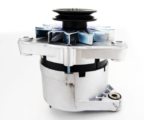 Lichtmaschine Drehstrom Trabant 601 14V 42A 8042.421/6 ohne Altteilabgabe